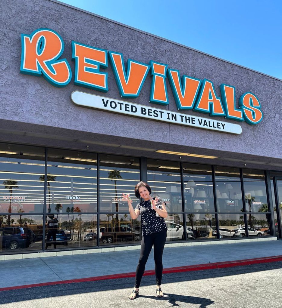 Thrift and second-hand shop in the Coachella Valley