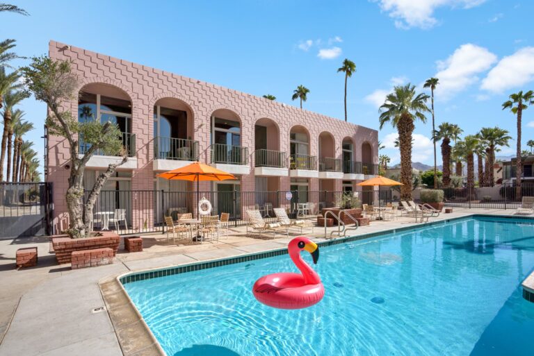 Main pool with flamingo float